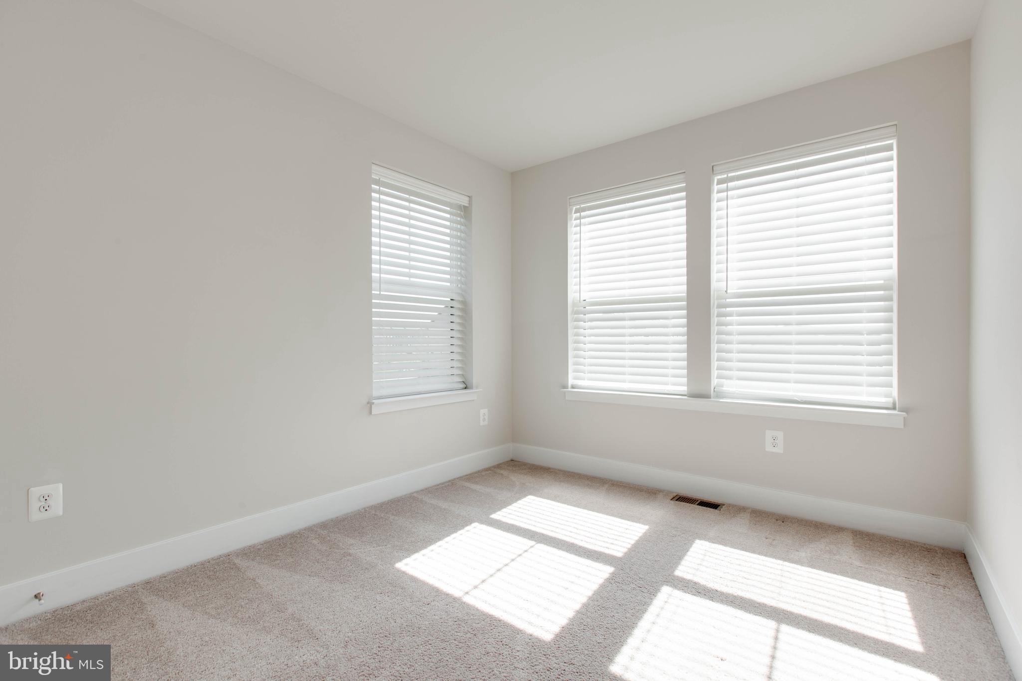 TANYARD SHORES - Residential