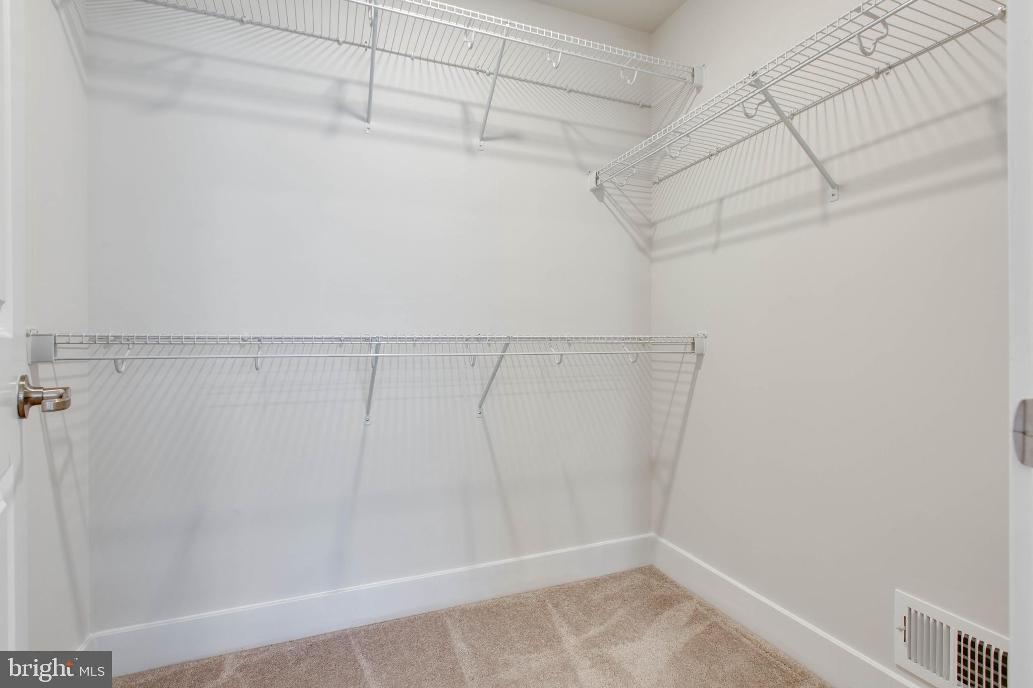 TANYARD SHORES - Residential