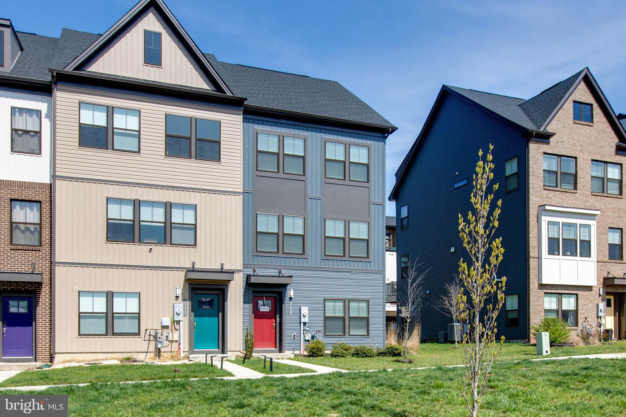 729 ALLEGHENY AVENUE