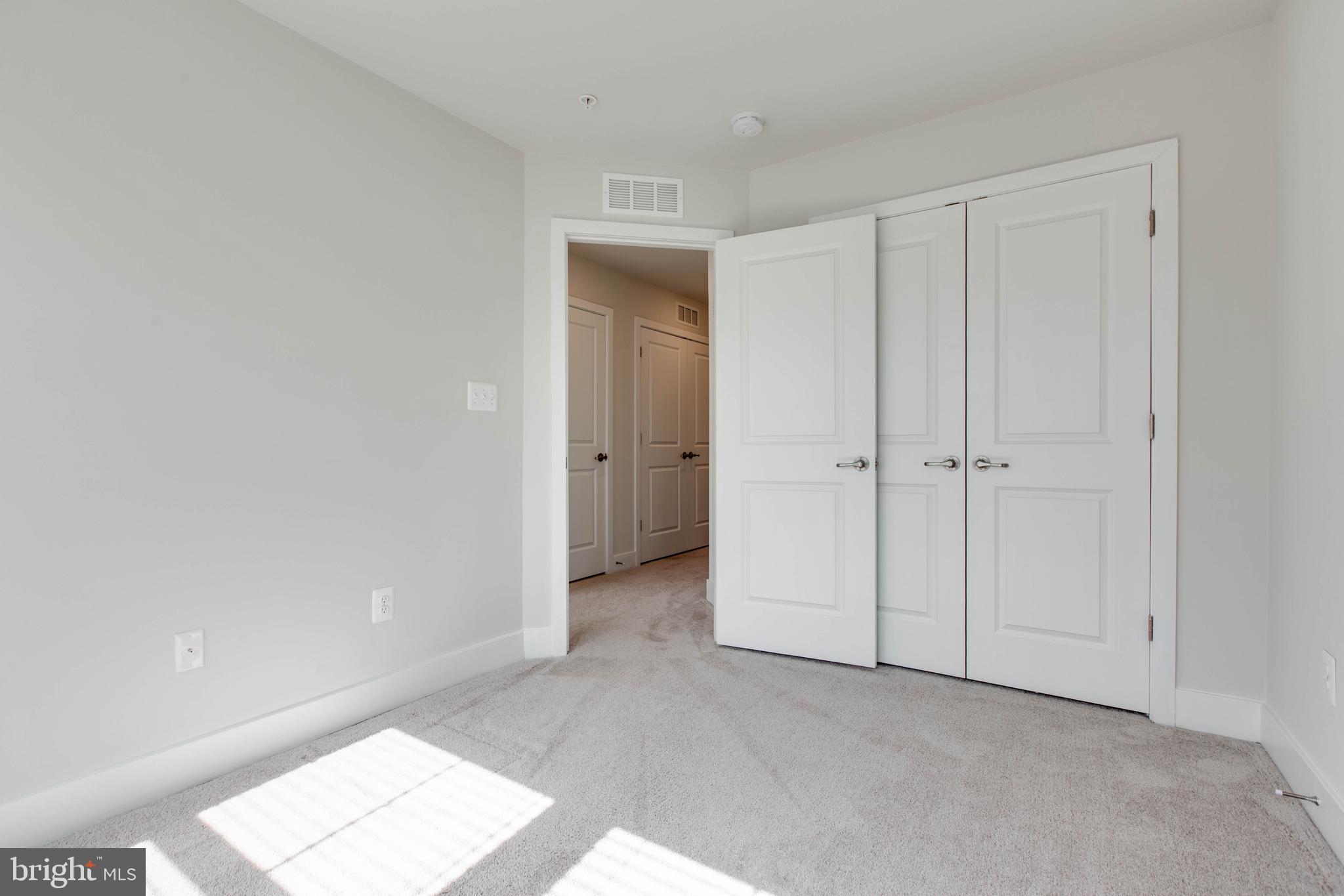 TANYARD SHORES - Residential