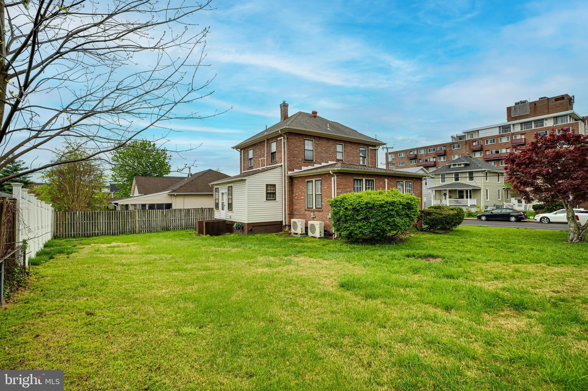 GRAYS - Residential Lease