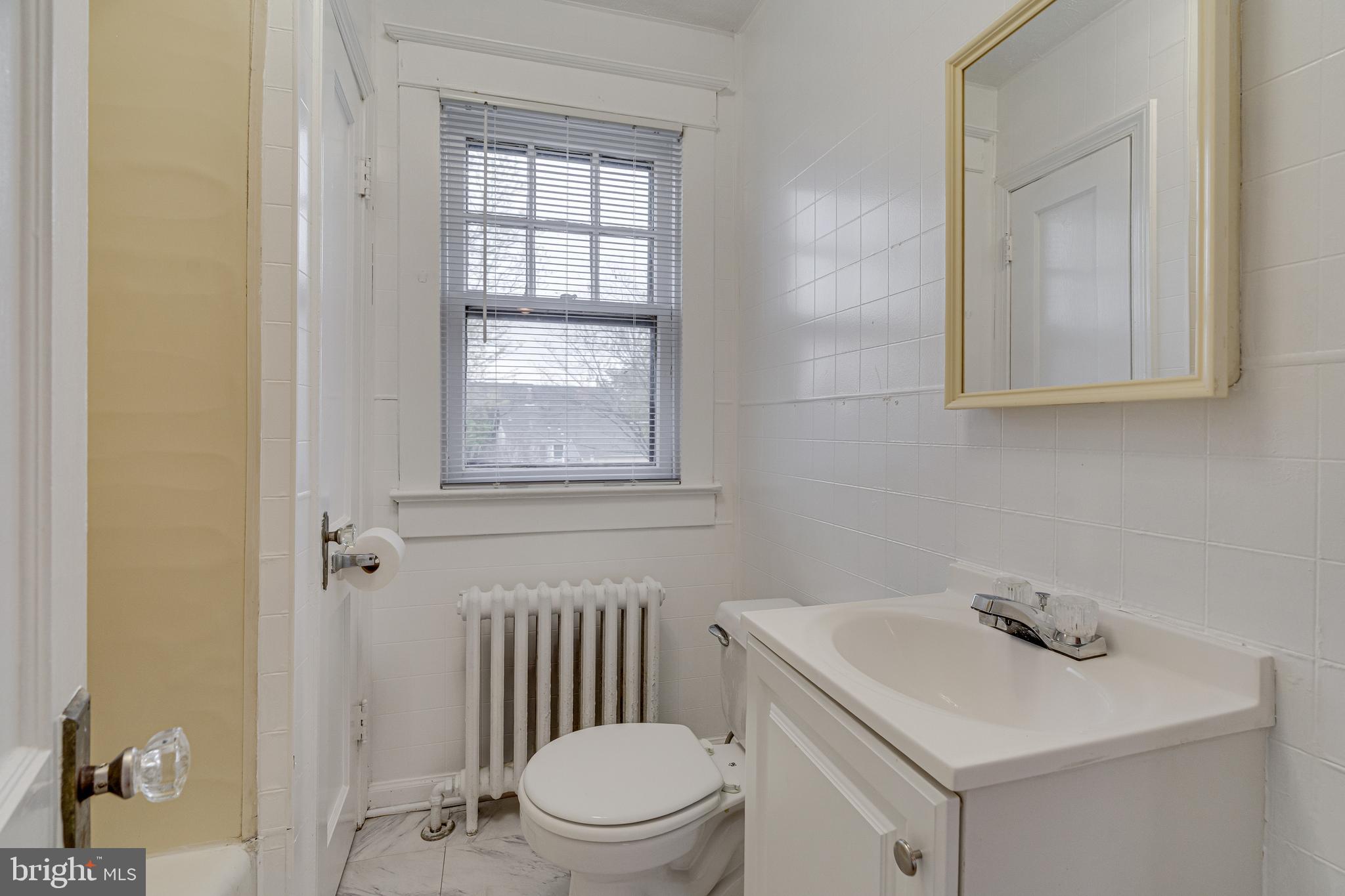 GRAYS - Residential Lease