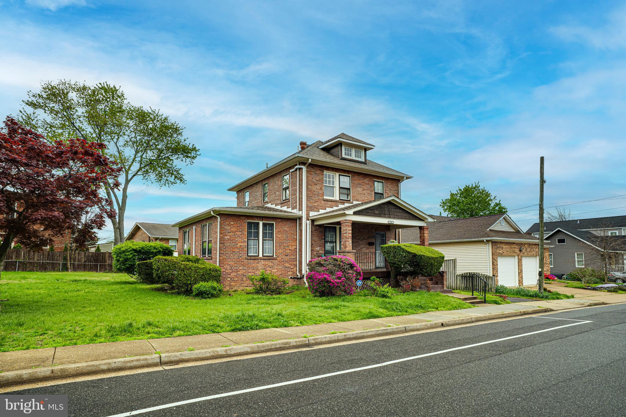 GRAYS - Residential Lease