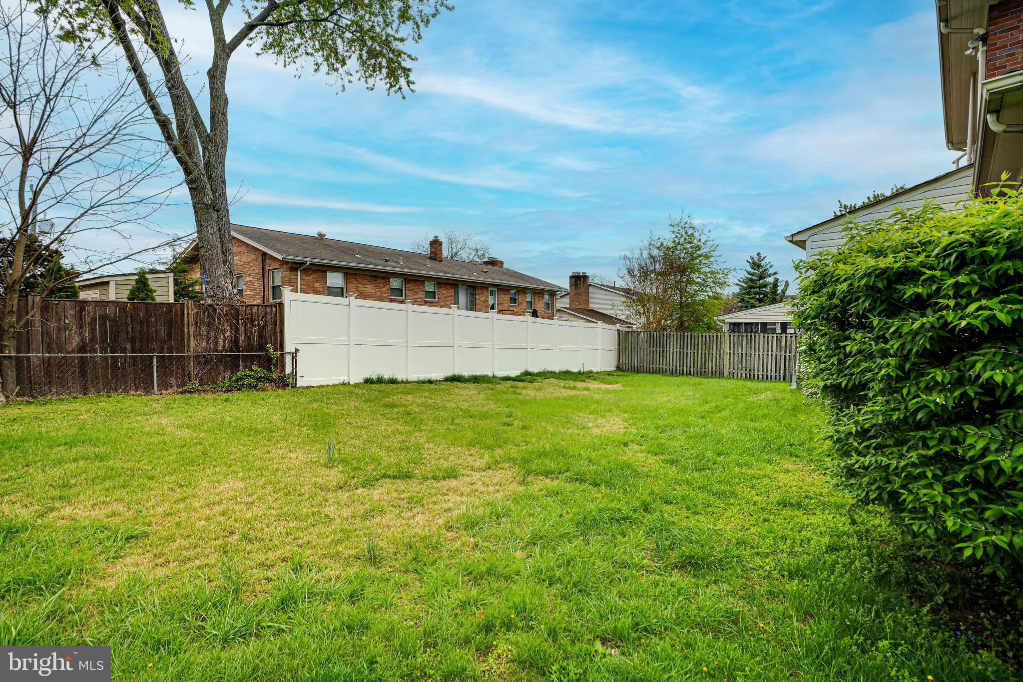 GRAYS - Residential Lease