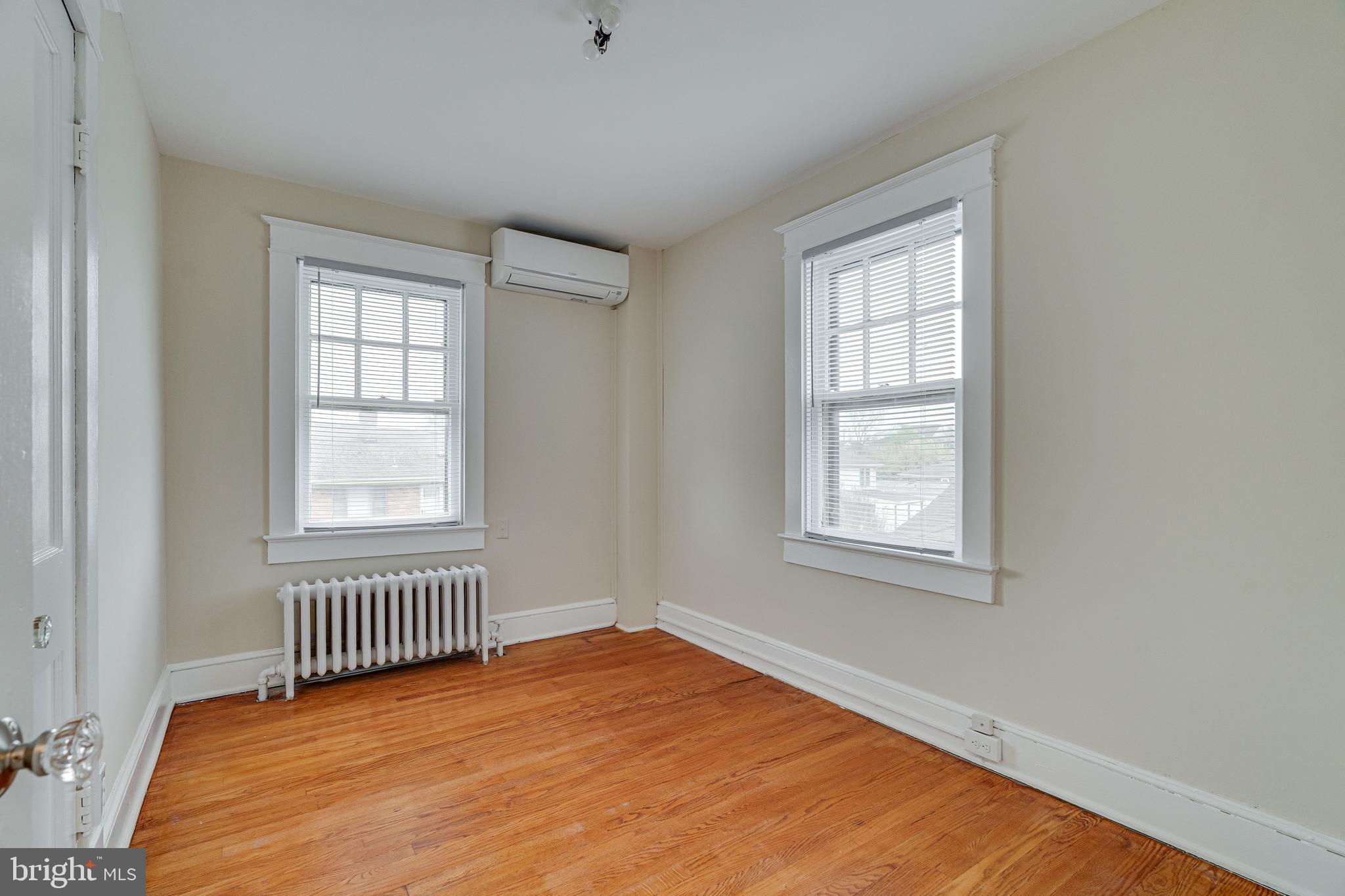 GRAYS - Residential Lease