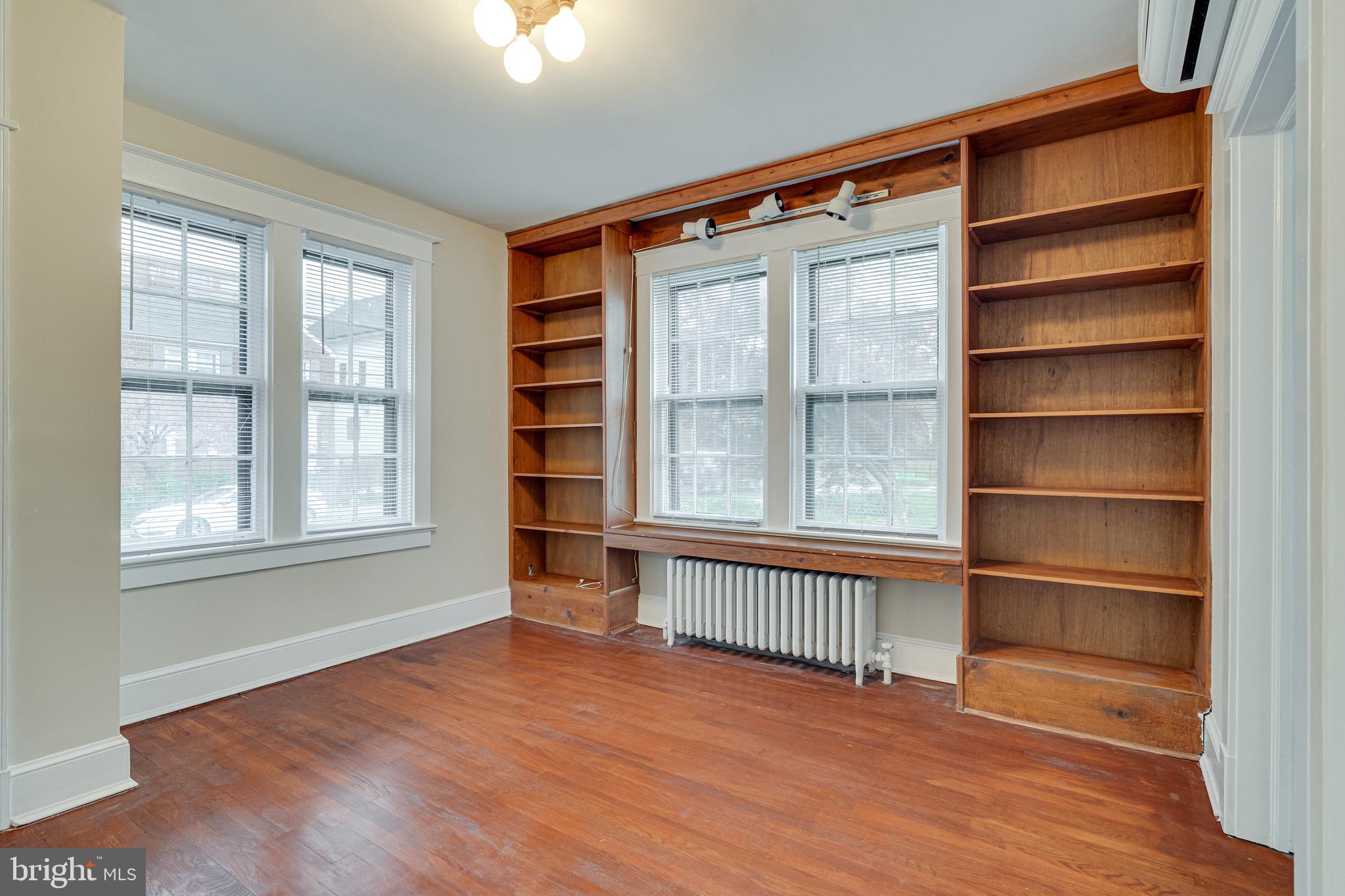 GRAYS - Residential Lease