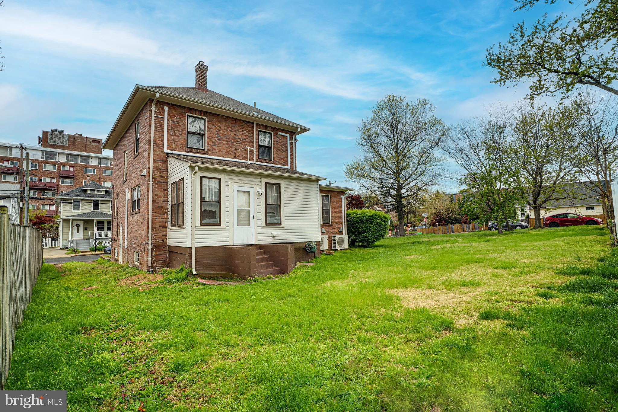 GRAYS - Residential Lease