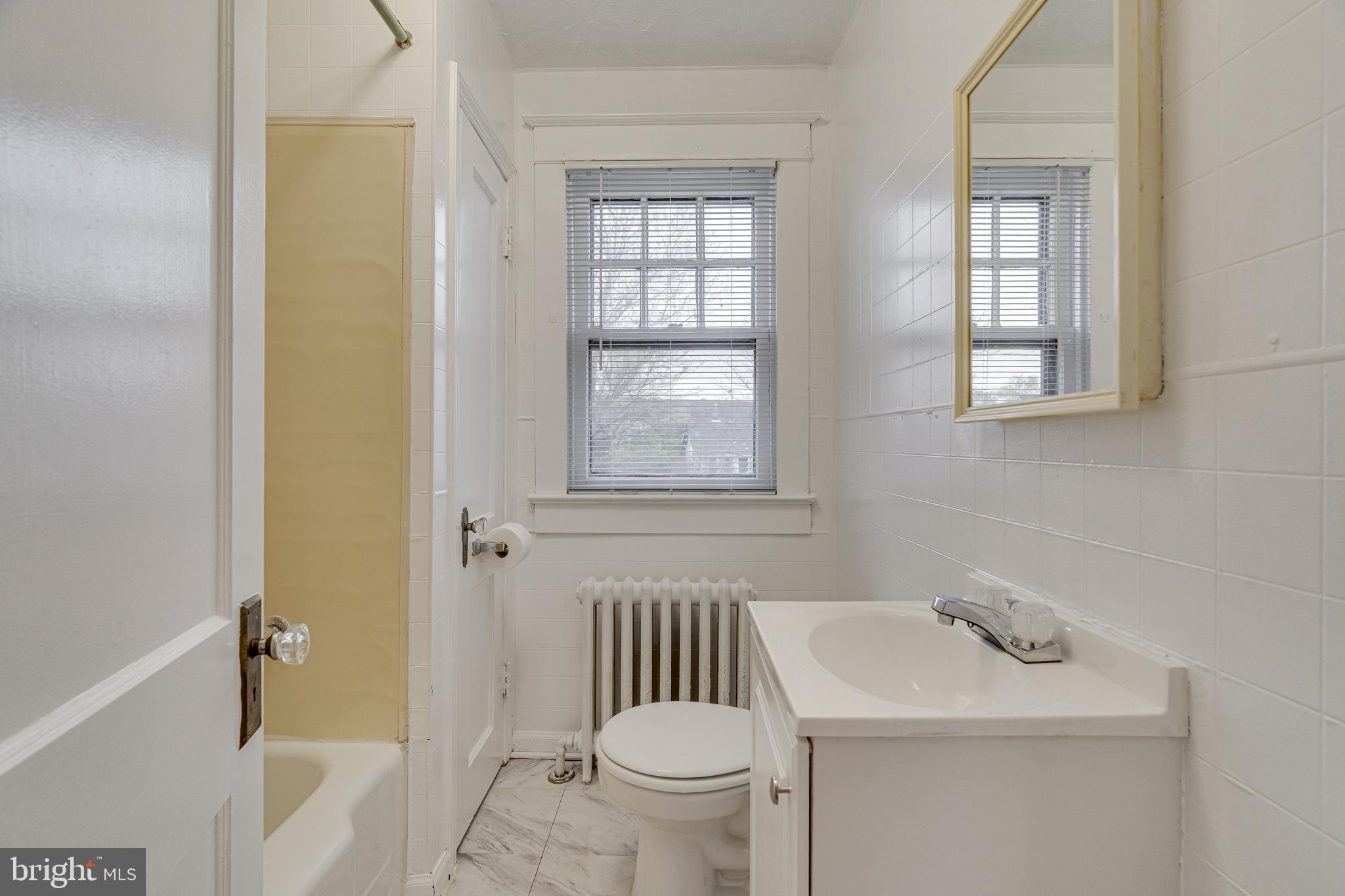 GRAYS - Residential Lease