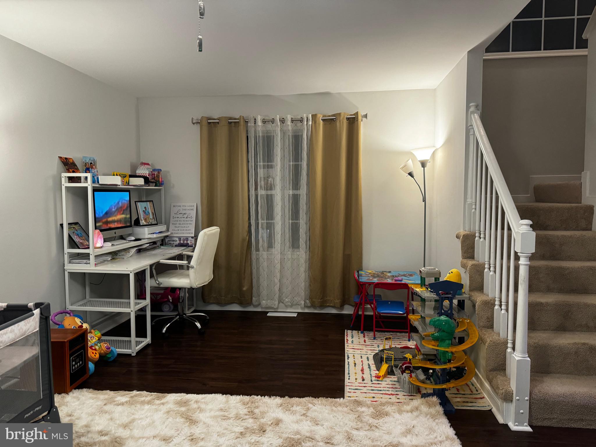 SWANSON WOODS - Residential