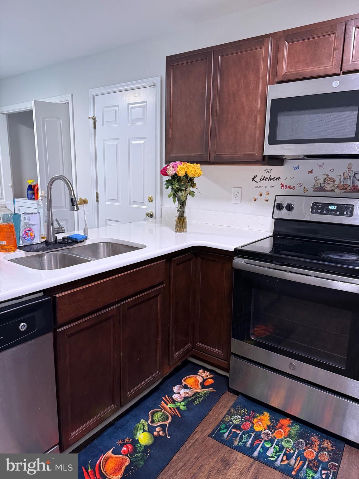 SWANSON WOODS - Residential