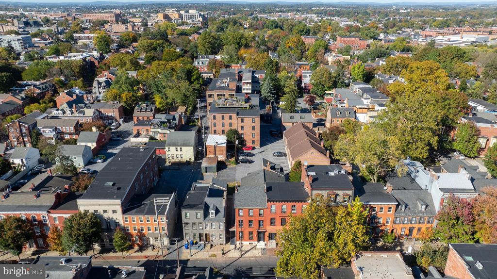 Photo of 225 E King Street, LANCASTER, PA 17602 (MLS # PALA2059588)