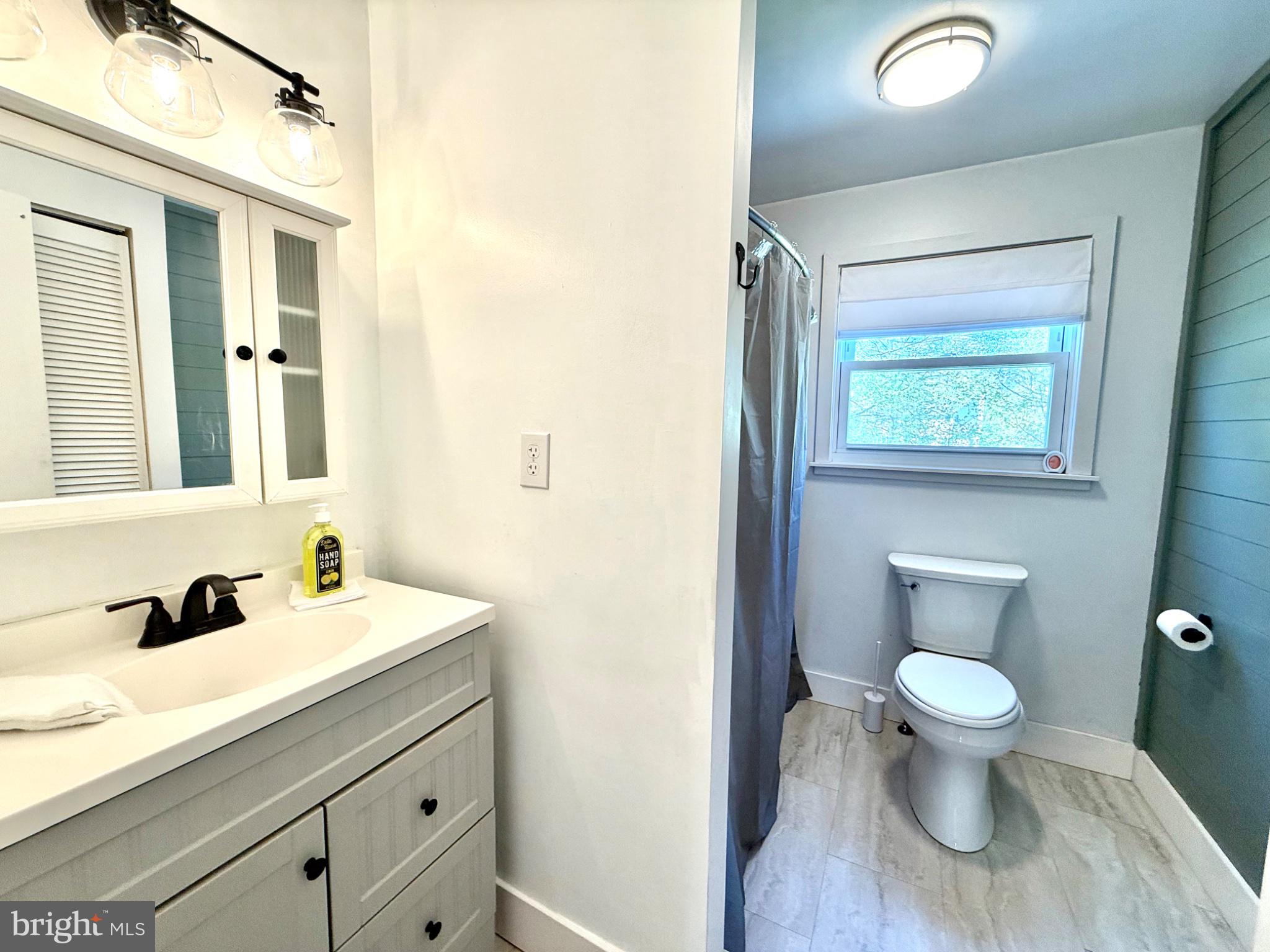 CEDAR GROVE ESTS - Residential