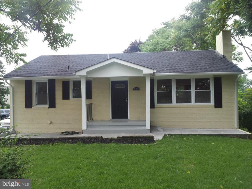 Fully Renovate. top to bottom.  Half Acre lot. Central A/C and Heat.Updated kitchen with granite counter tops and Stainless Steel appliances.New Hardwood floors, New Roof. All Bathrooms updated. Plenty of parking.  Must See!!  Will go fast. CSS for combo. Buyer must be pre approved by seller's lender. Owner/Agent.