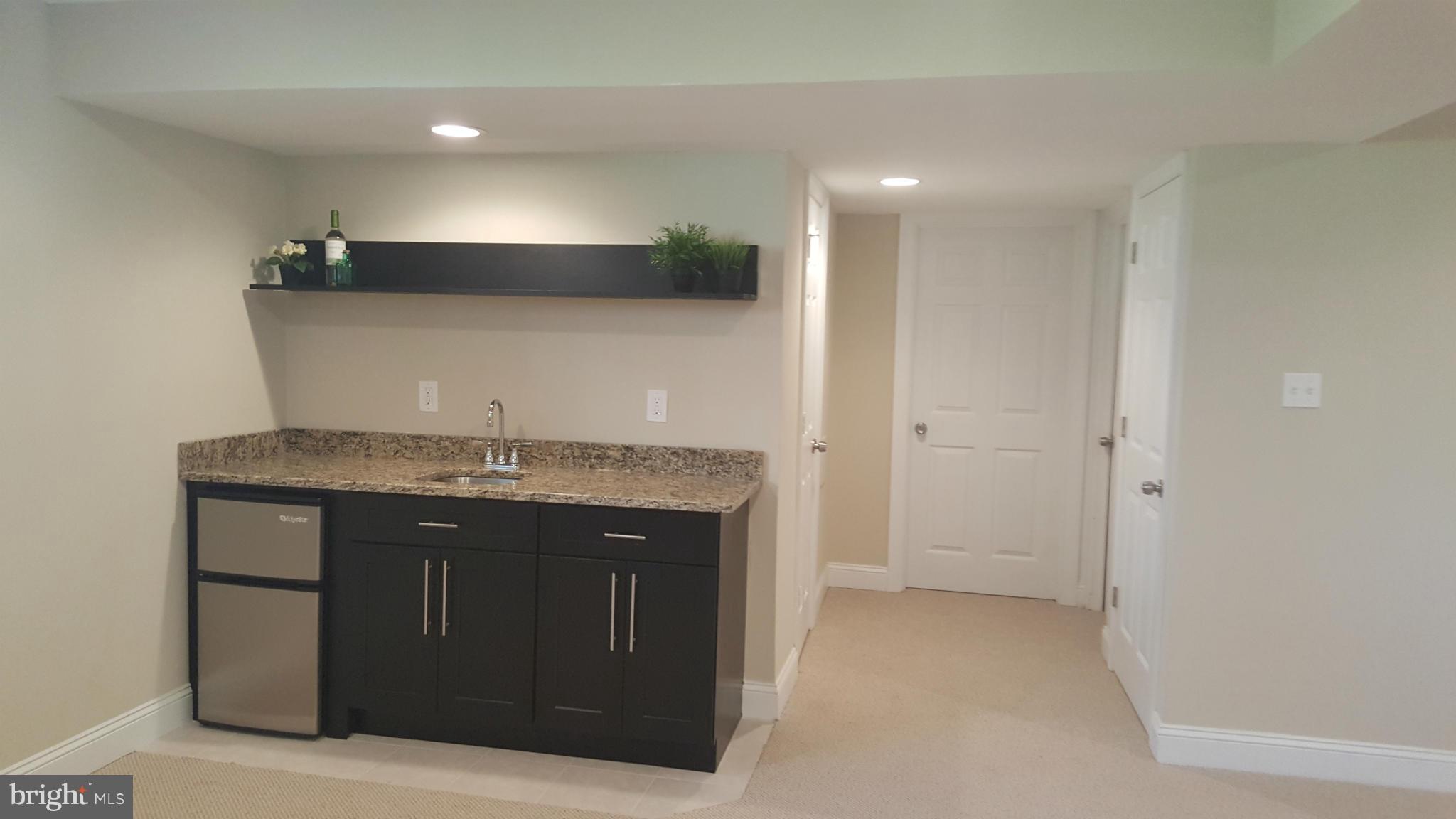 BLUERIDGE MANOR - Residential