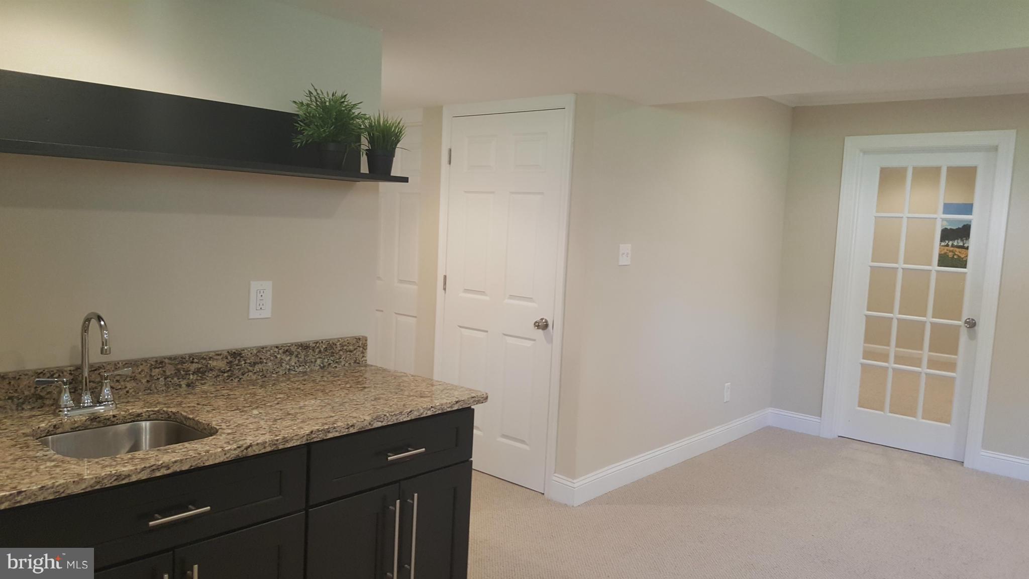 BLUERIDGE MANOR - Residential