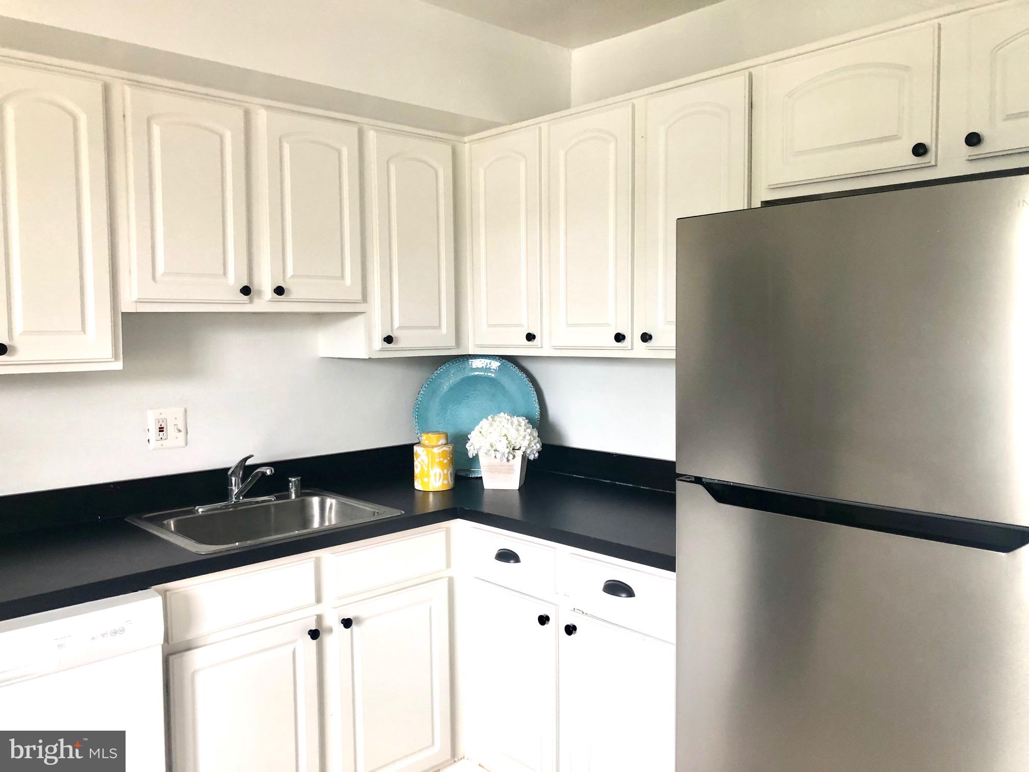 VILLAGES AT HOMELAND - Residential