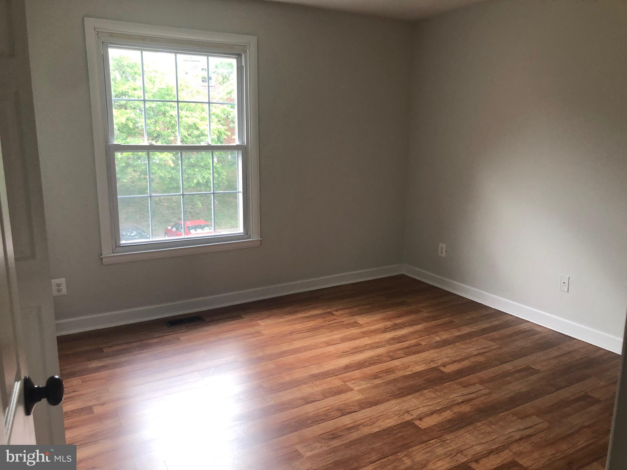 VILLAGES AT HOMELAND - Residential