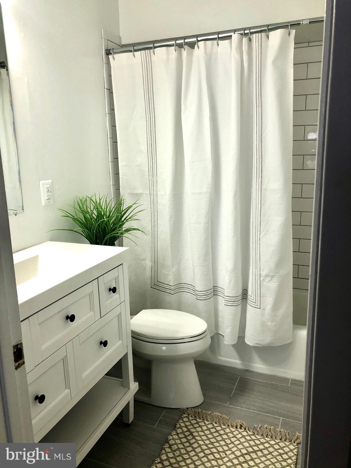 VILLAGES AT HOMELAND - Residential