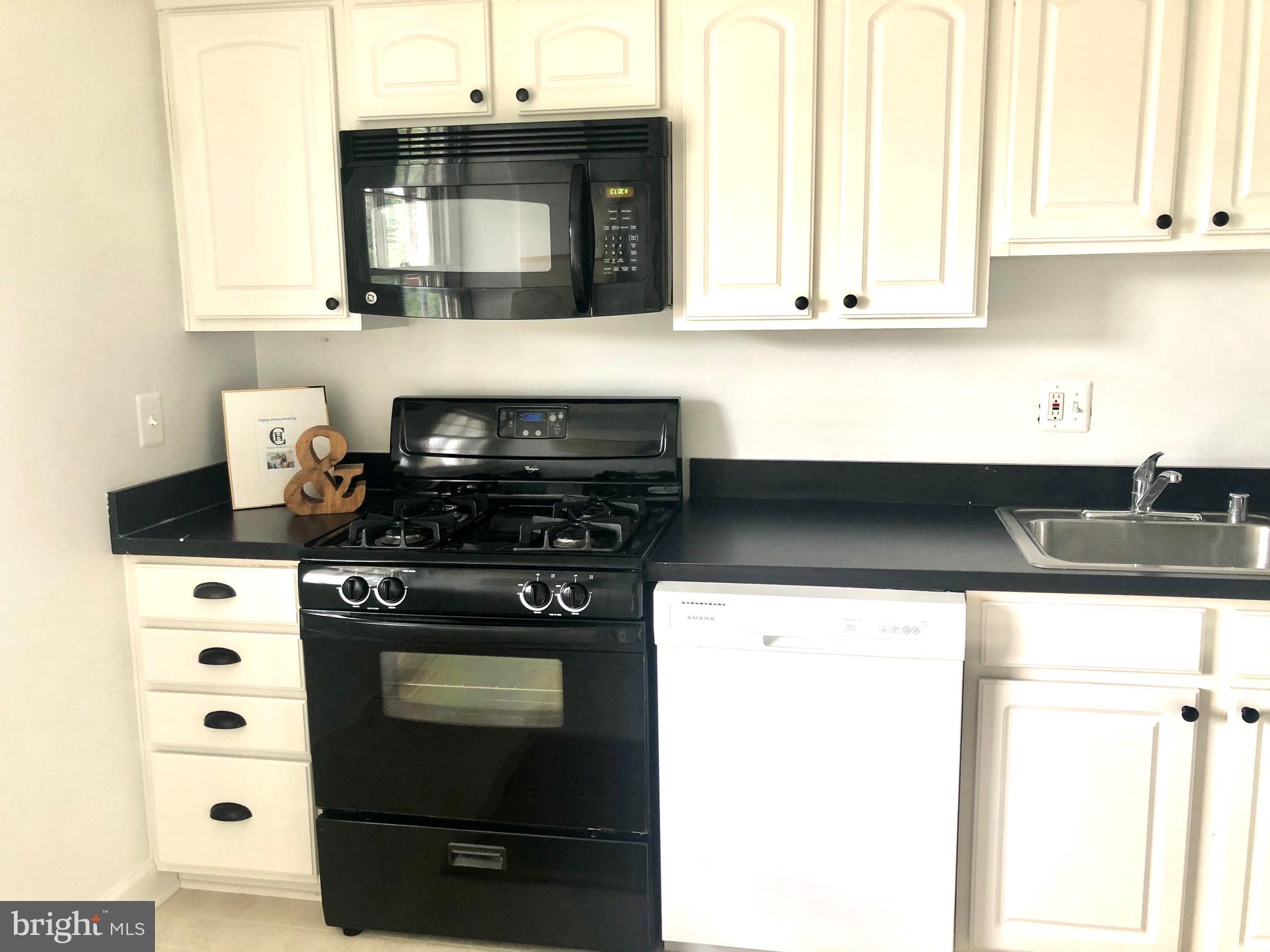 VILLAGES AT HOMELAND - Residential