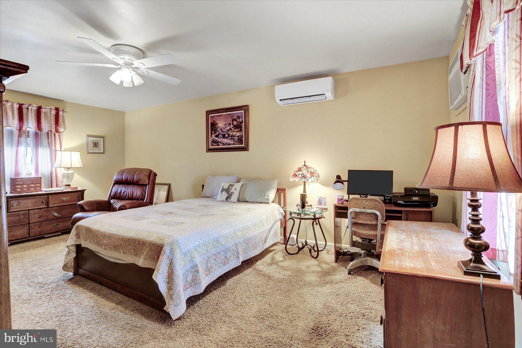 ROLLING RIDGE II - Residential