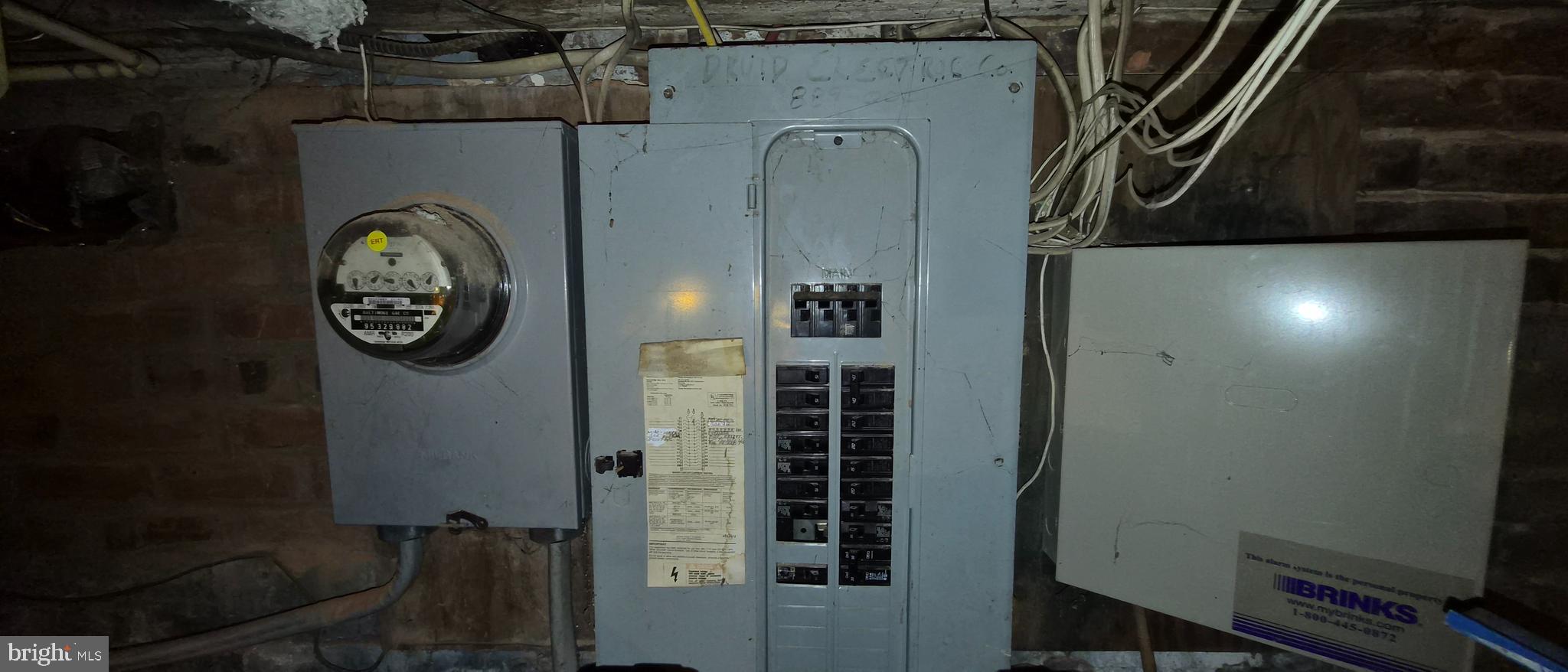 OLIVER - Residential