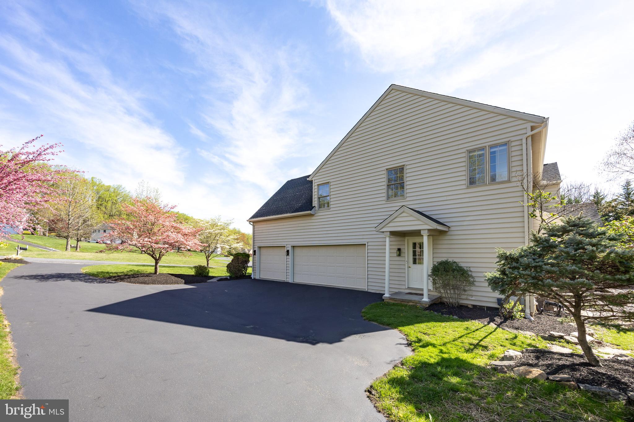 MARSHALL POND - Residential