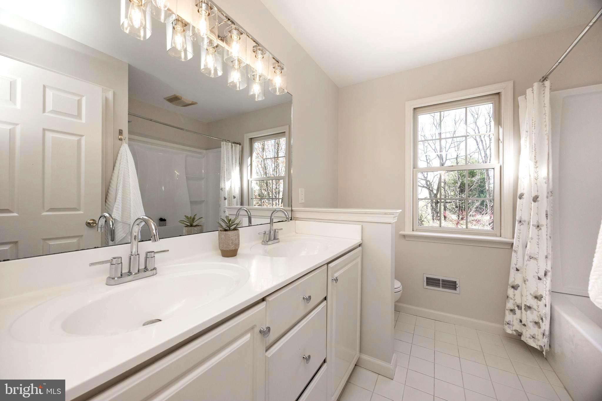 MARSHALL POND - Residential