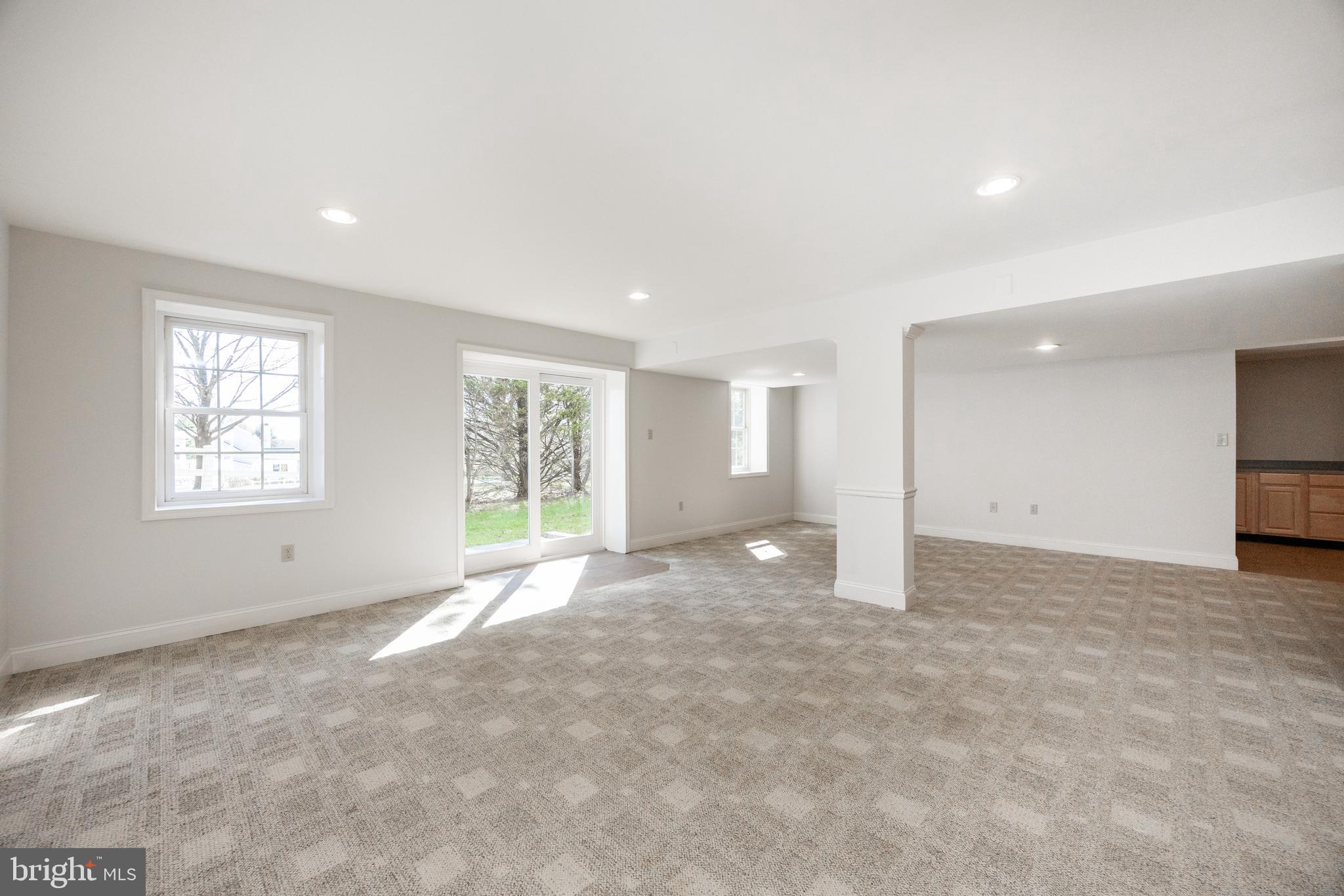 MARSHALL POND - Residential