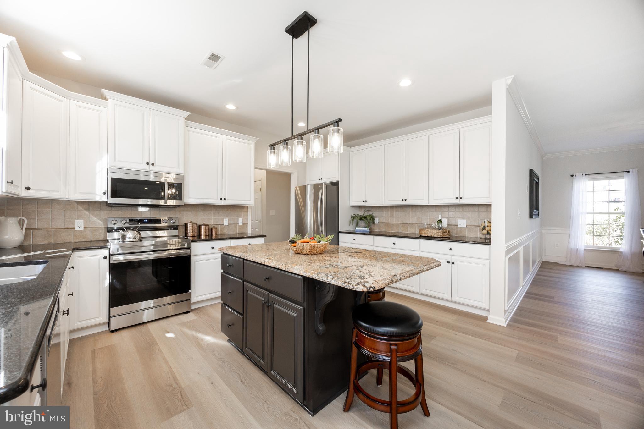 MARSHALL POND - Residential