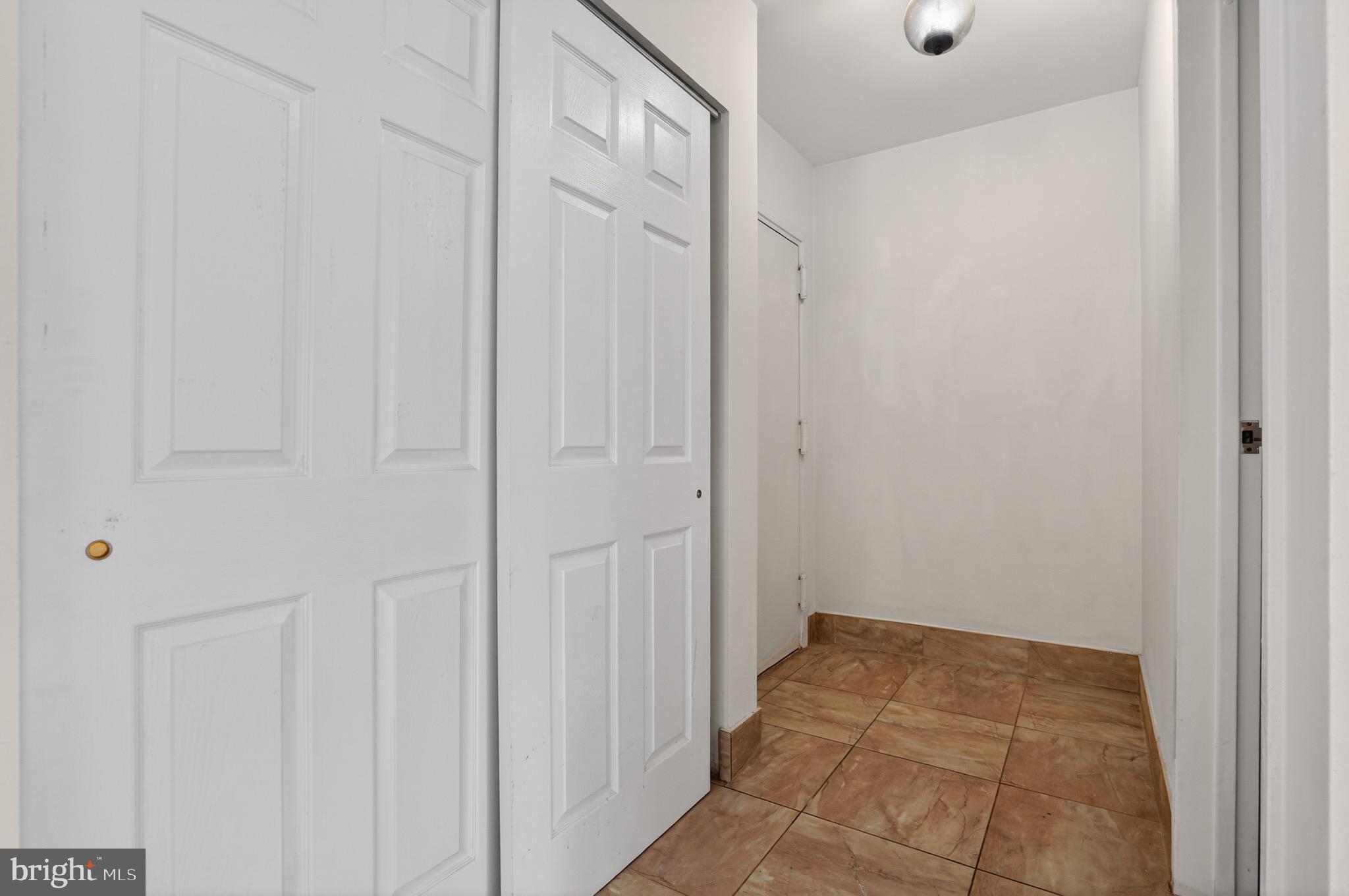 HAWTHORNE VILLAGE - Residential