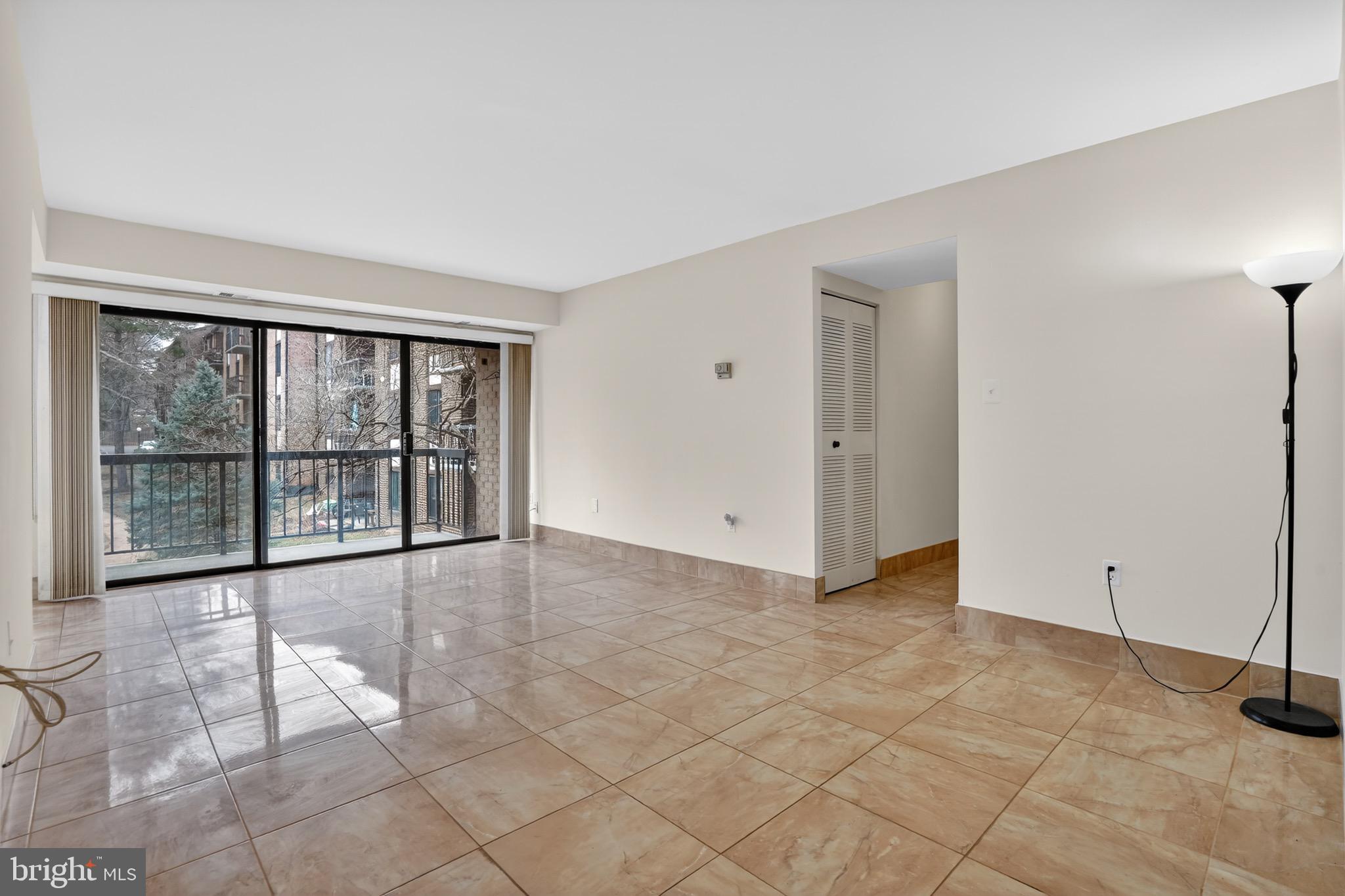 9718 KINGSBRIDGE DRIVE 103