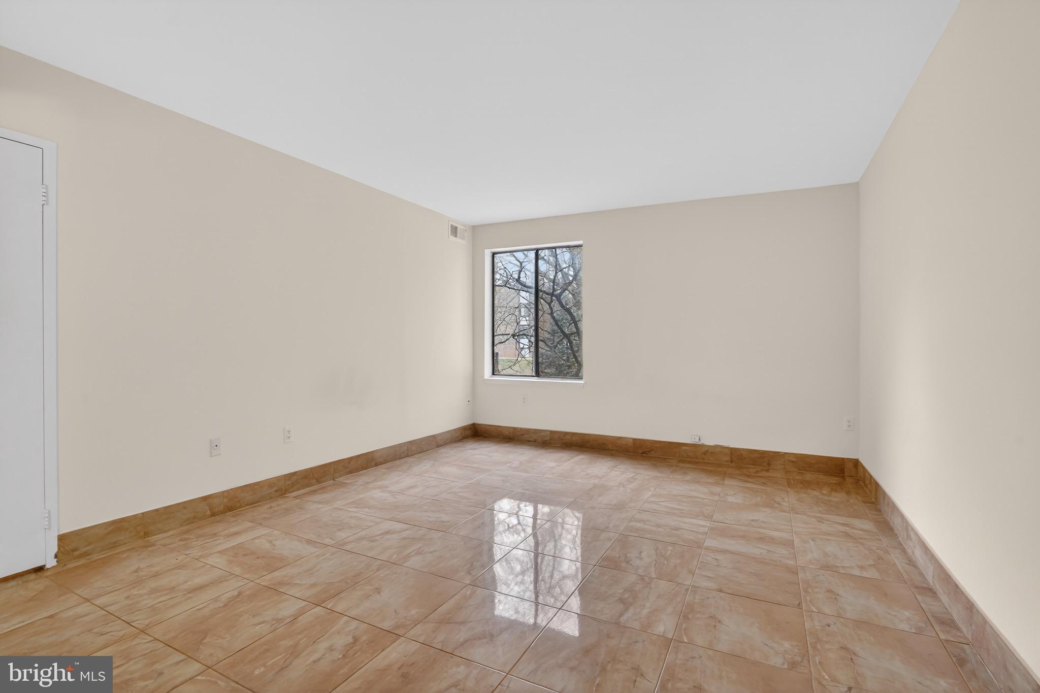 HAWTHORNE VILLAGE - Residential