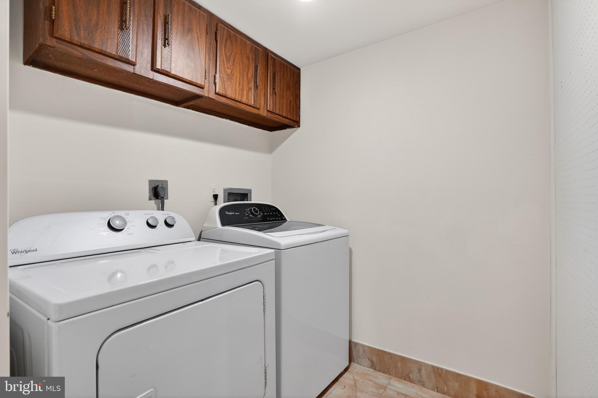 HAWTHORNE VILLAGE - Residential