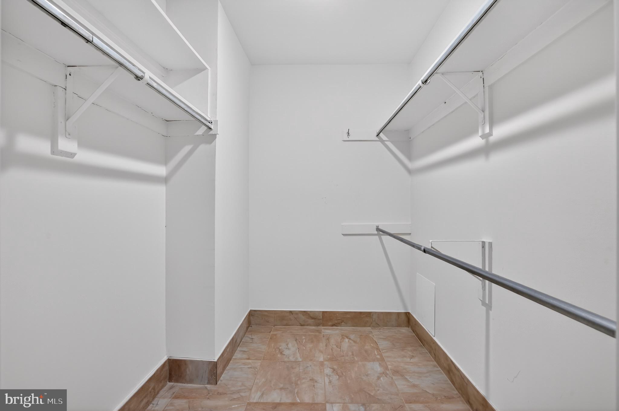 HAWTHORNE VILLAGE - Residential