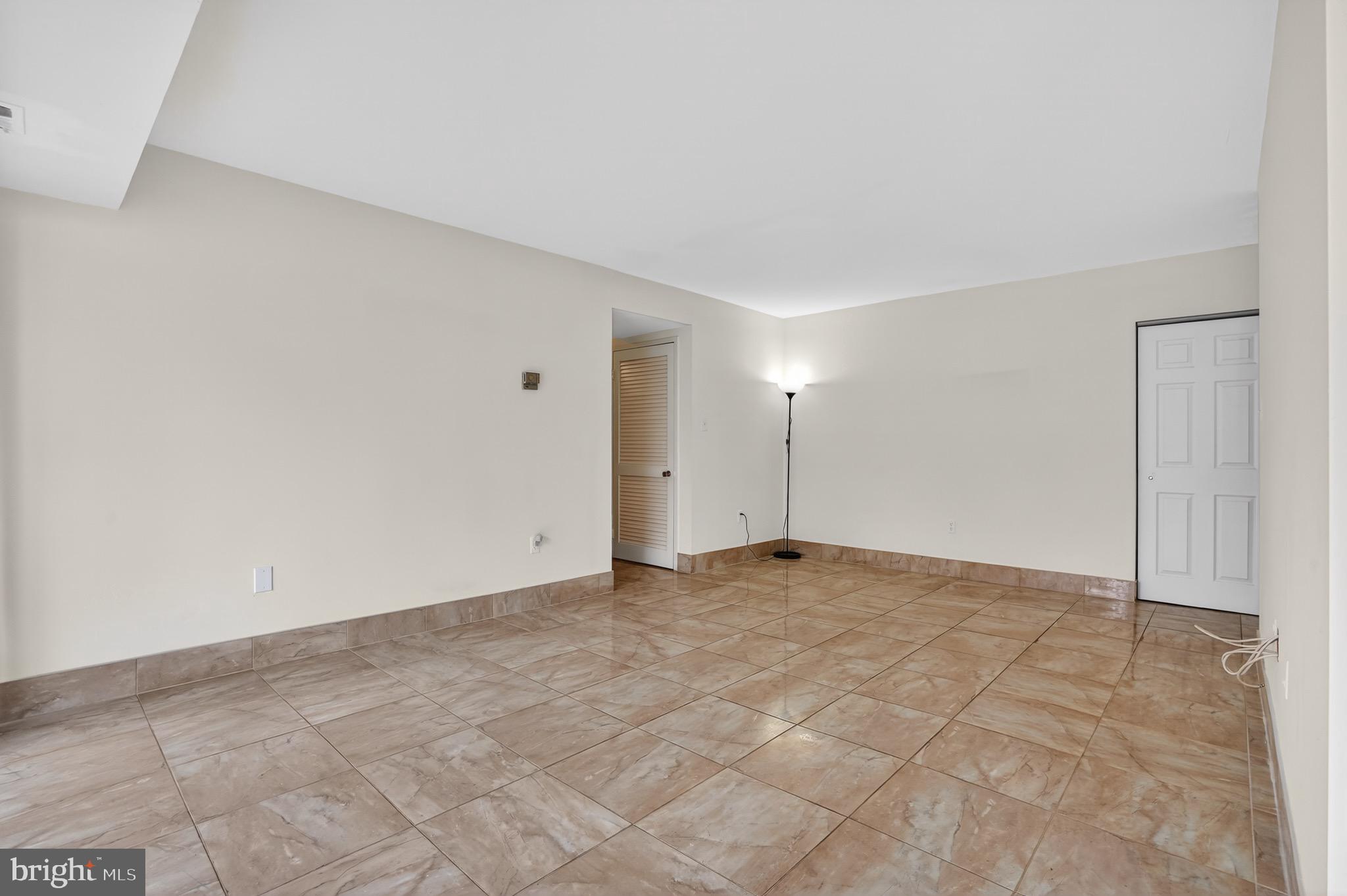 HAWTHORNE VILLAGE - Residential