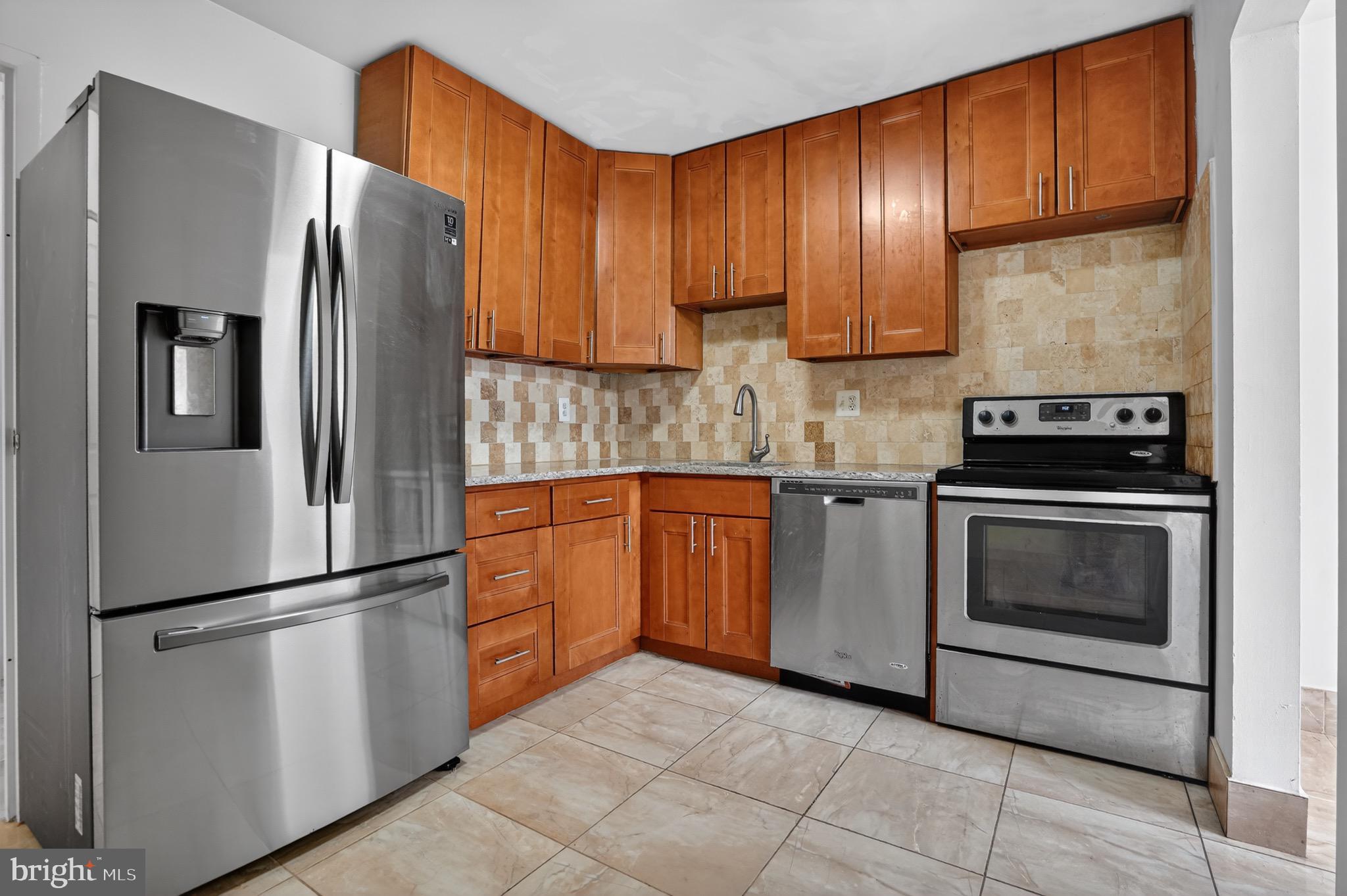 9718 KINGSBRIDGE DRIVE 103