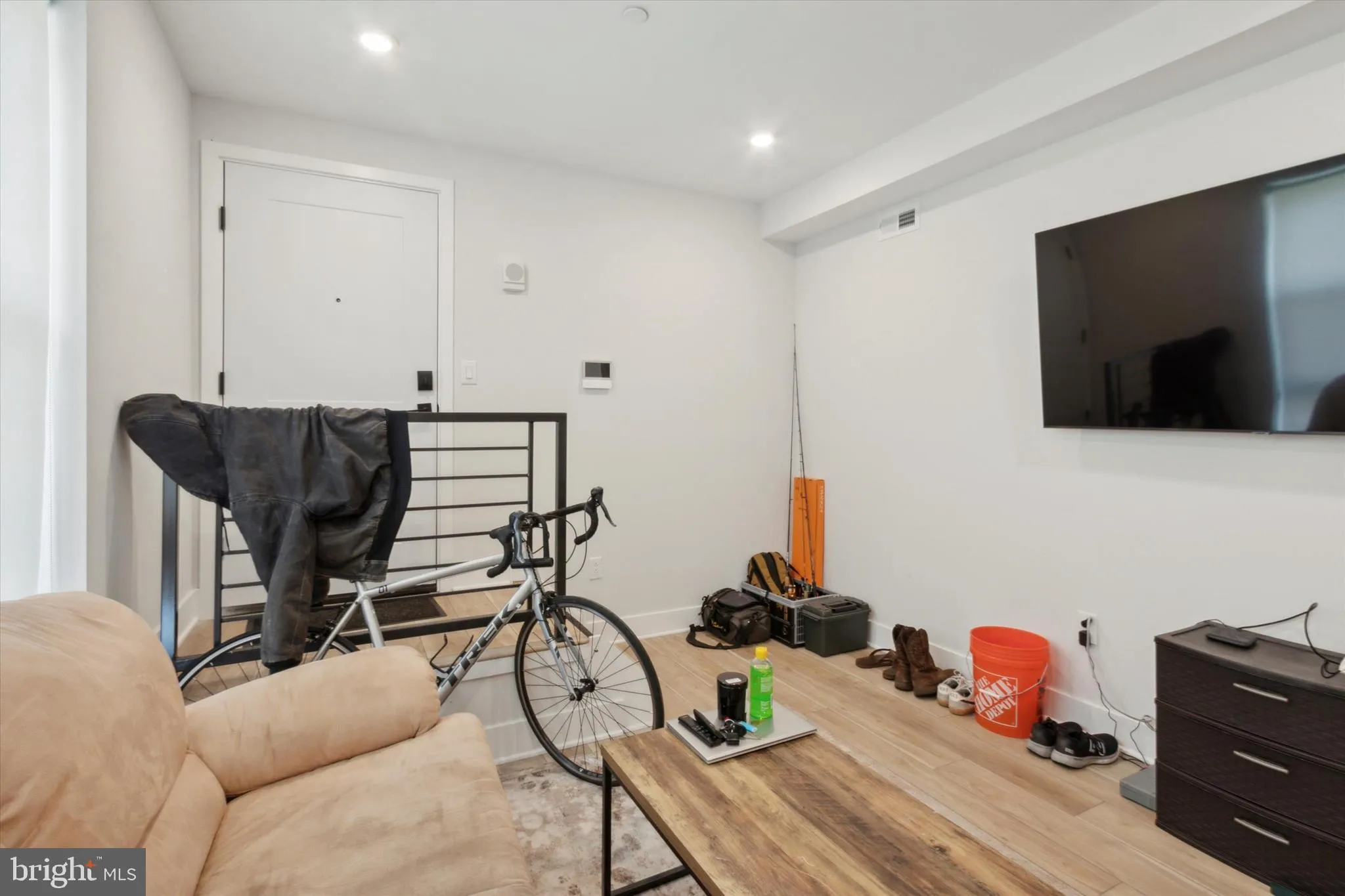 Philadelphia, Pennsylvania 19104, United States, 2 Bedrooms Bedrooms, ,2 BathroomsBathrooms,Residential,Active,116555