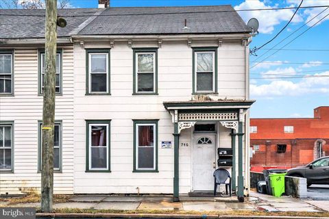 Multifamily For Sale - 746 Maple Street<br/> LEBANON, PA 17046