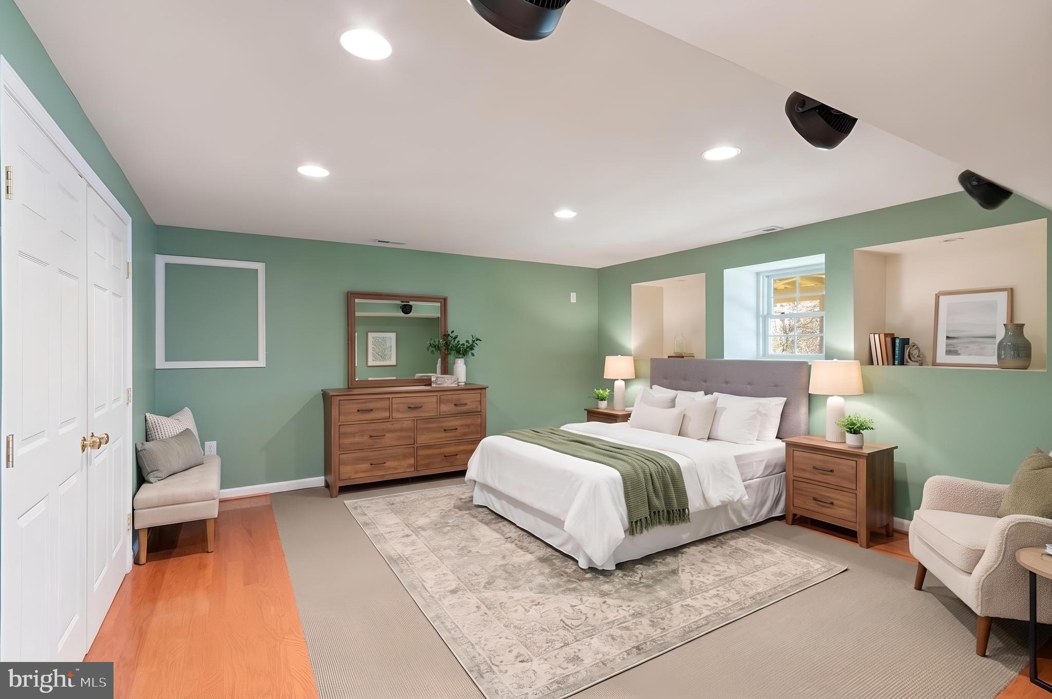 SEVEN LAKES - Residential