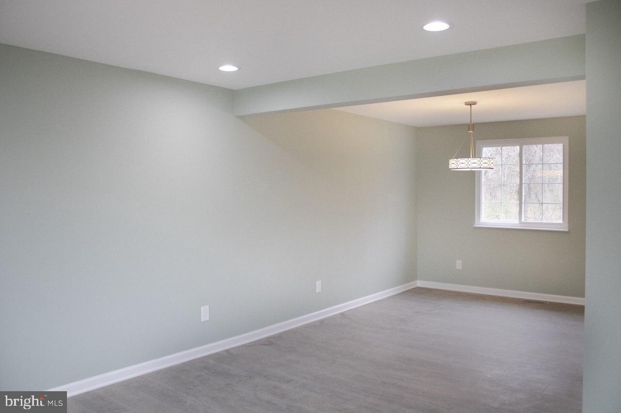 CHANCELLOR GREEN - Residential