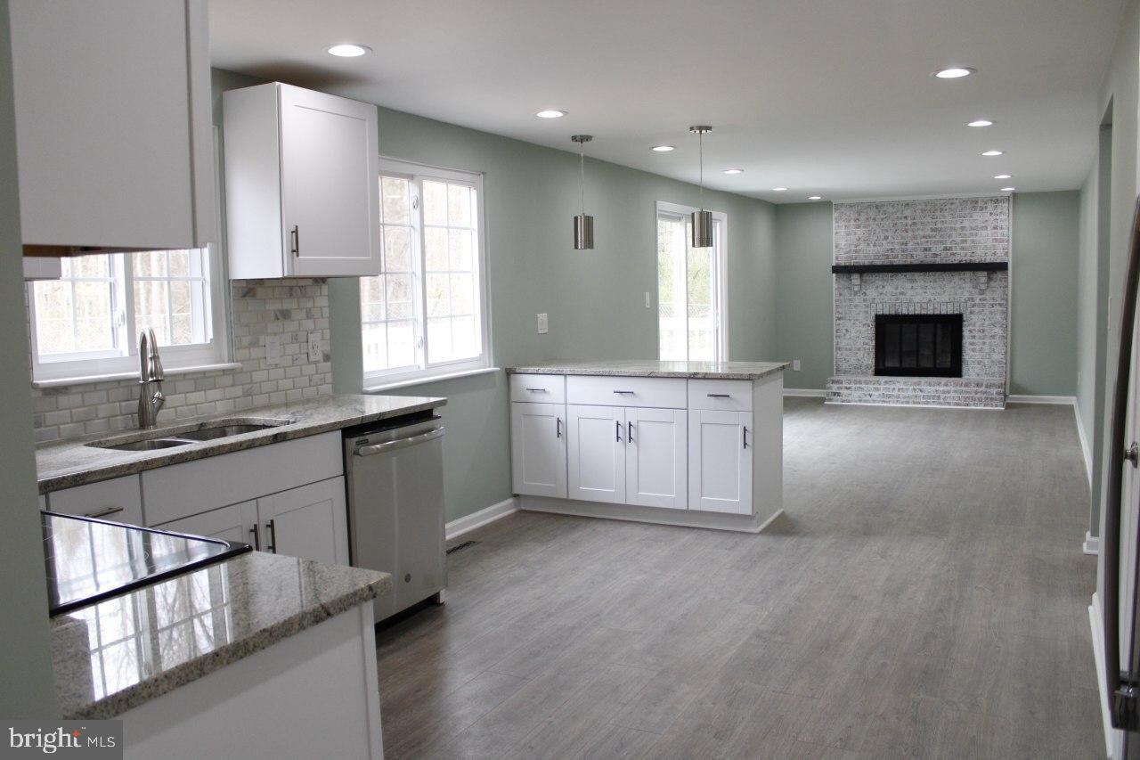 CHANCELLOR GREEN - Residential