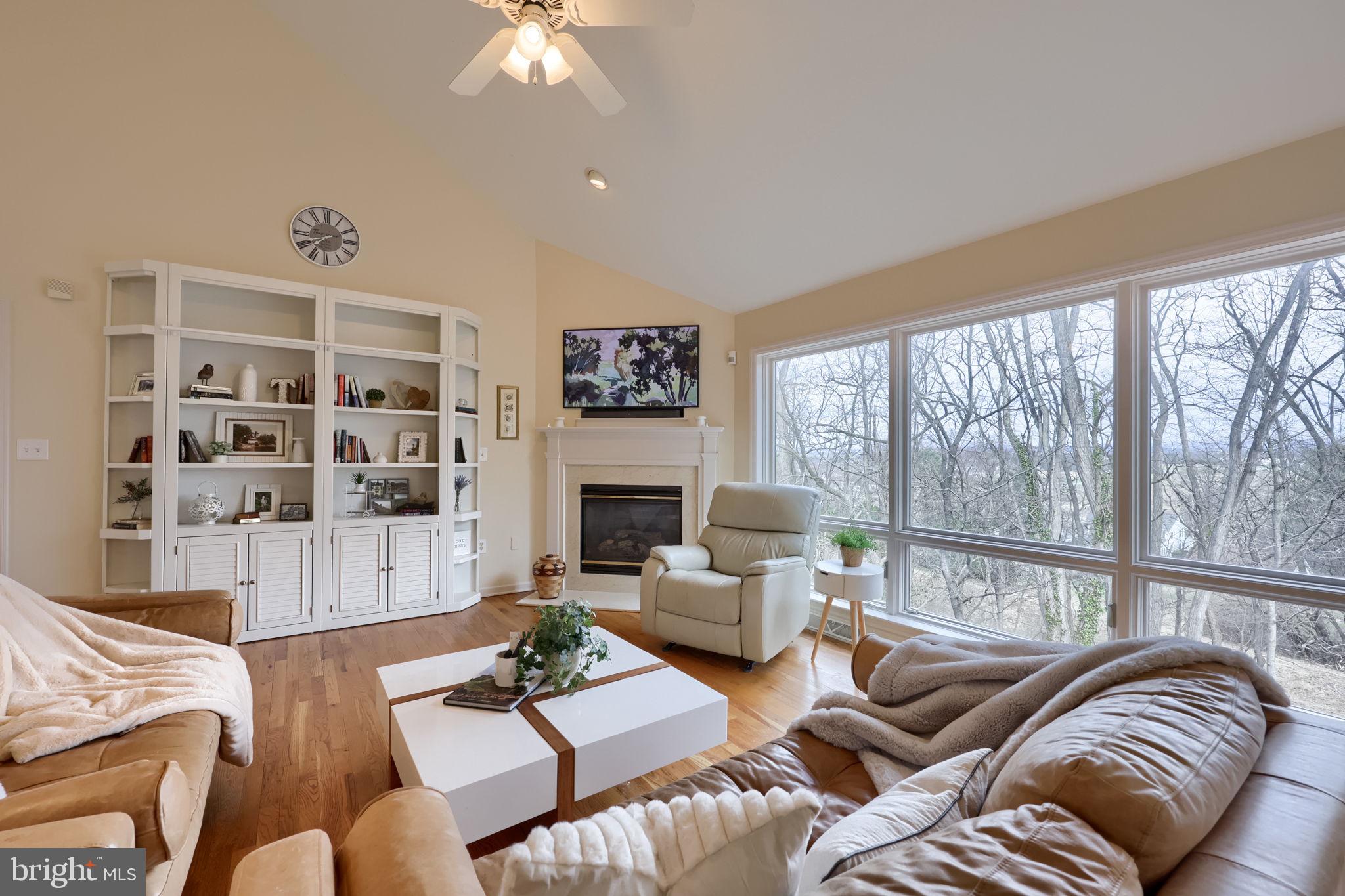 BLOSSOM HILL - Residential