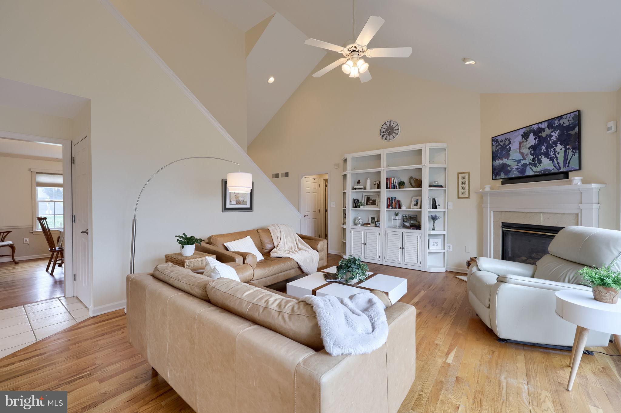 BLOSSOM HILL - Residential