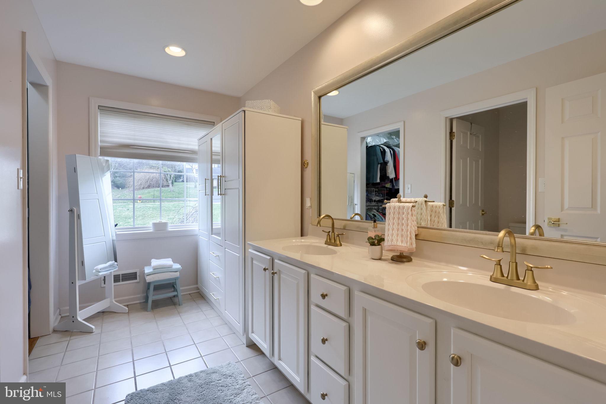 BLOSSOM HILL - Residential