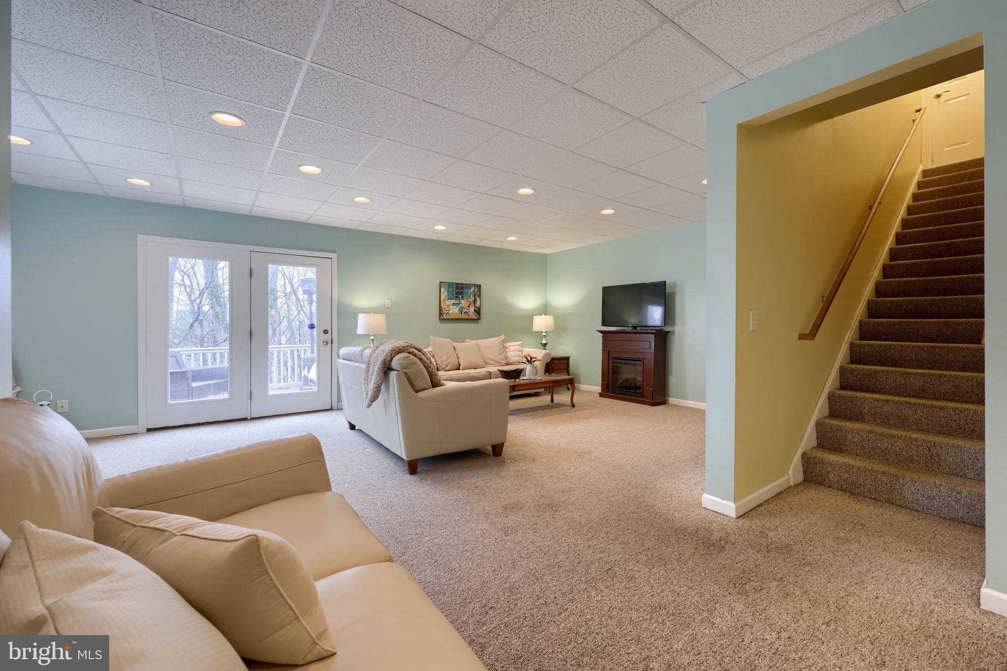 BLOSSOM HILL - Residential