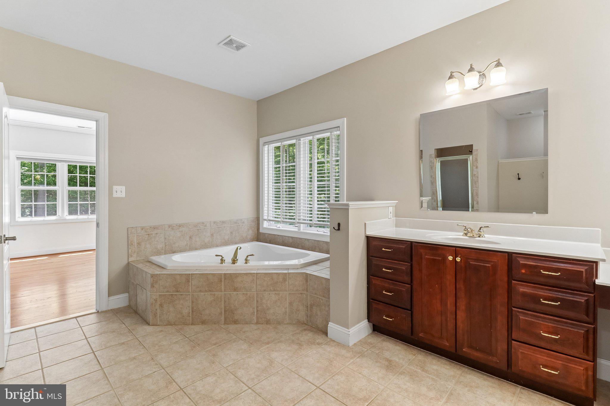 BEAR CREEK - Residential