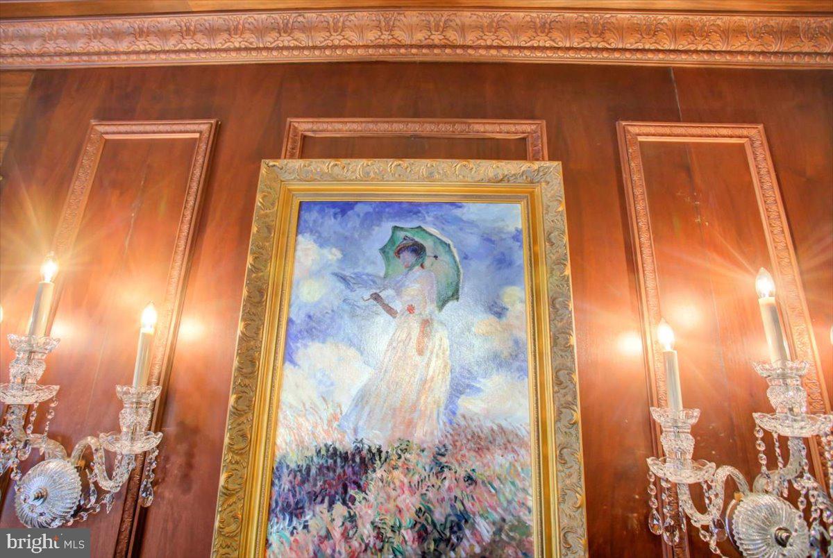 MEADOWBROOK - Residential