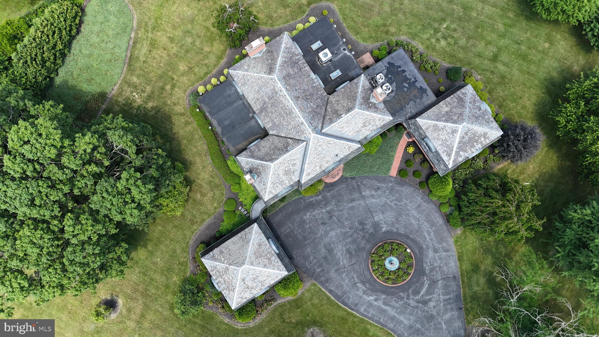 MEADOWBROOK - Residential