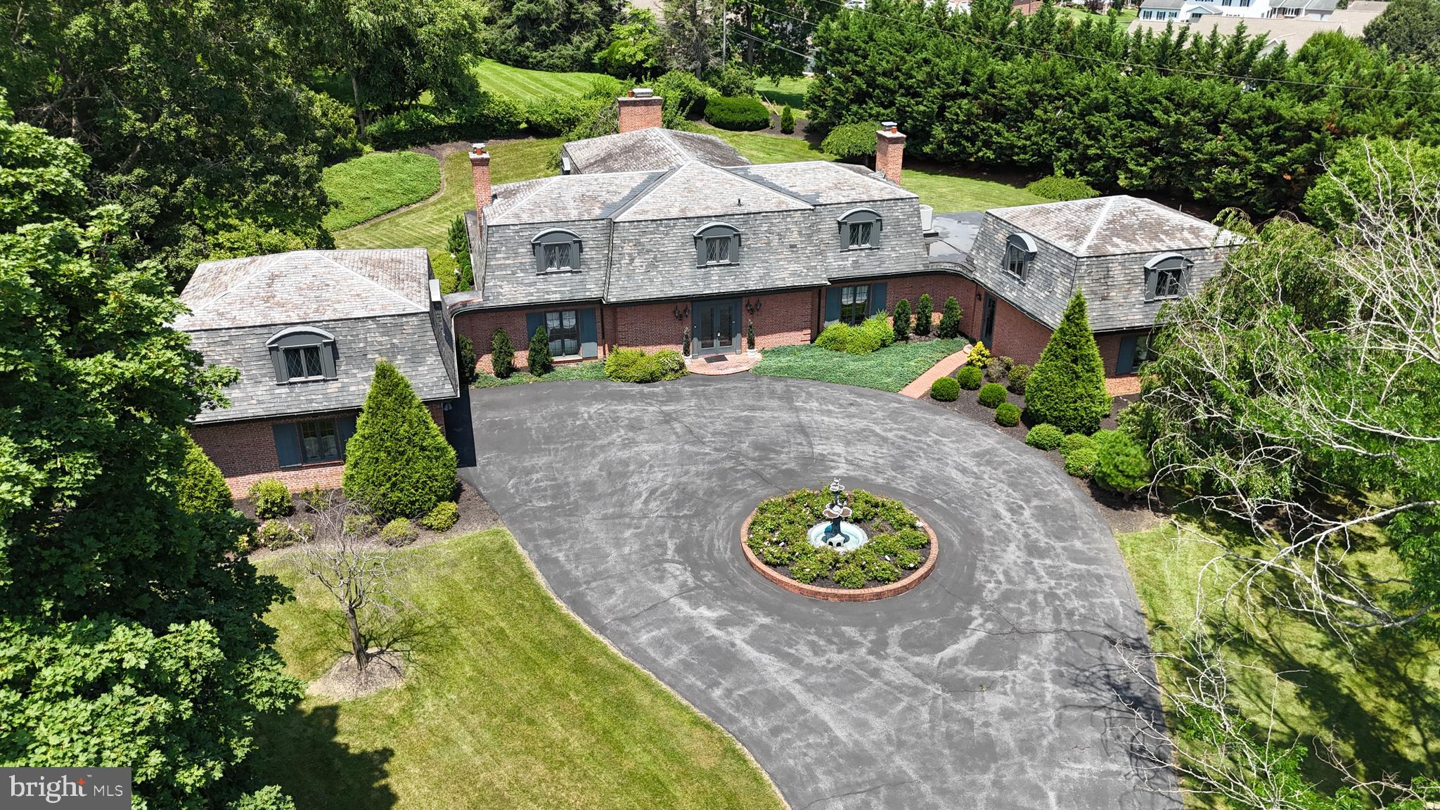 MEADOWBROOK - Residential