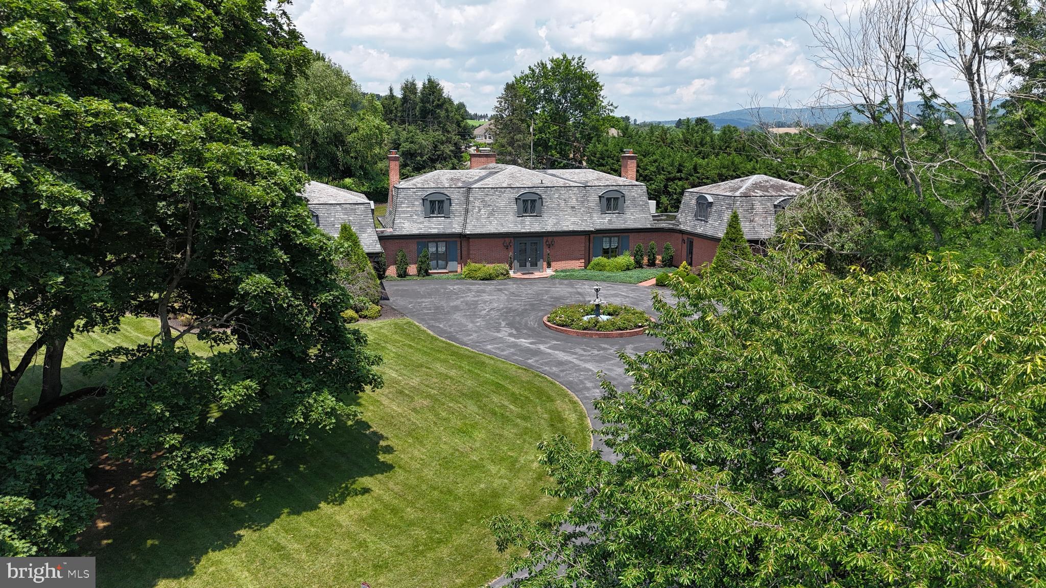 MEADOWBROOK - Residential